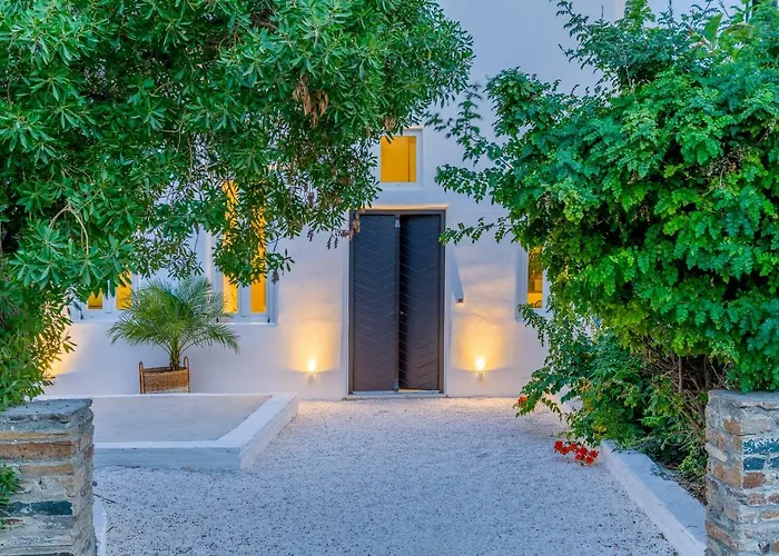 Euphoria Chora Naxos Aparthotel