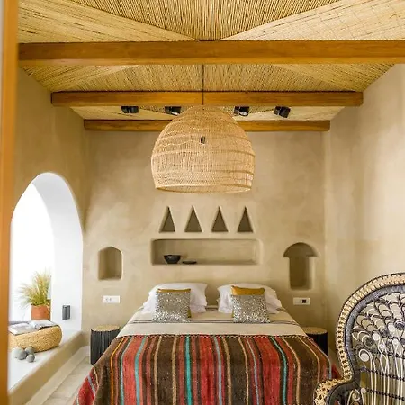 Euphoria Chora Naxos Aparthotel 4*