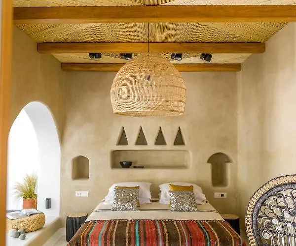 Euphoria Chora Naxos Aparthotel 4*