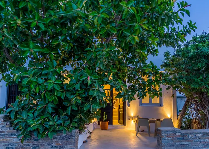 Euphoria Chora Naxos Aparthotel 4*